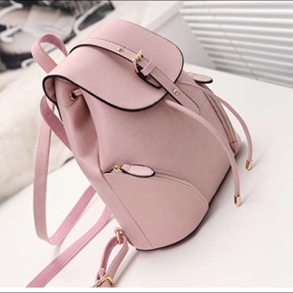 BACKPACK - Picture 2 of 6